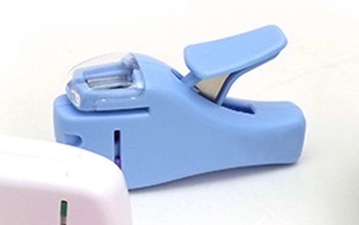NonDetectable Staple Free Stapler up to 8 sheets Needlers Food